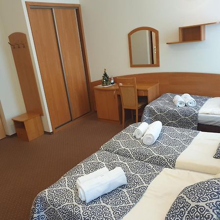 Hotel Ow Sorrento à Bystrzyca Kłodzka Extérieur photo