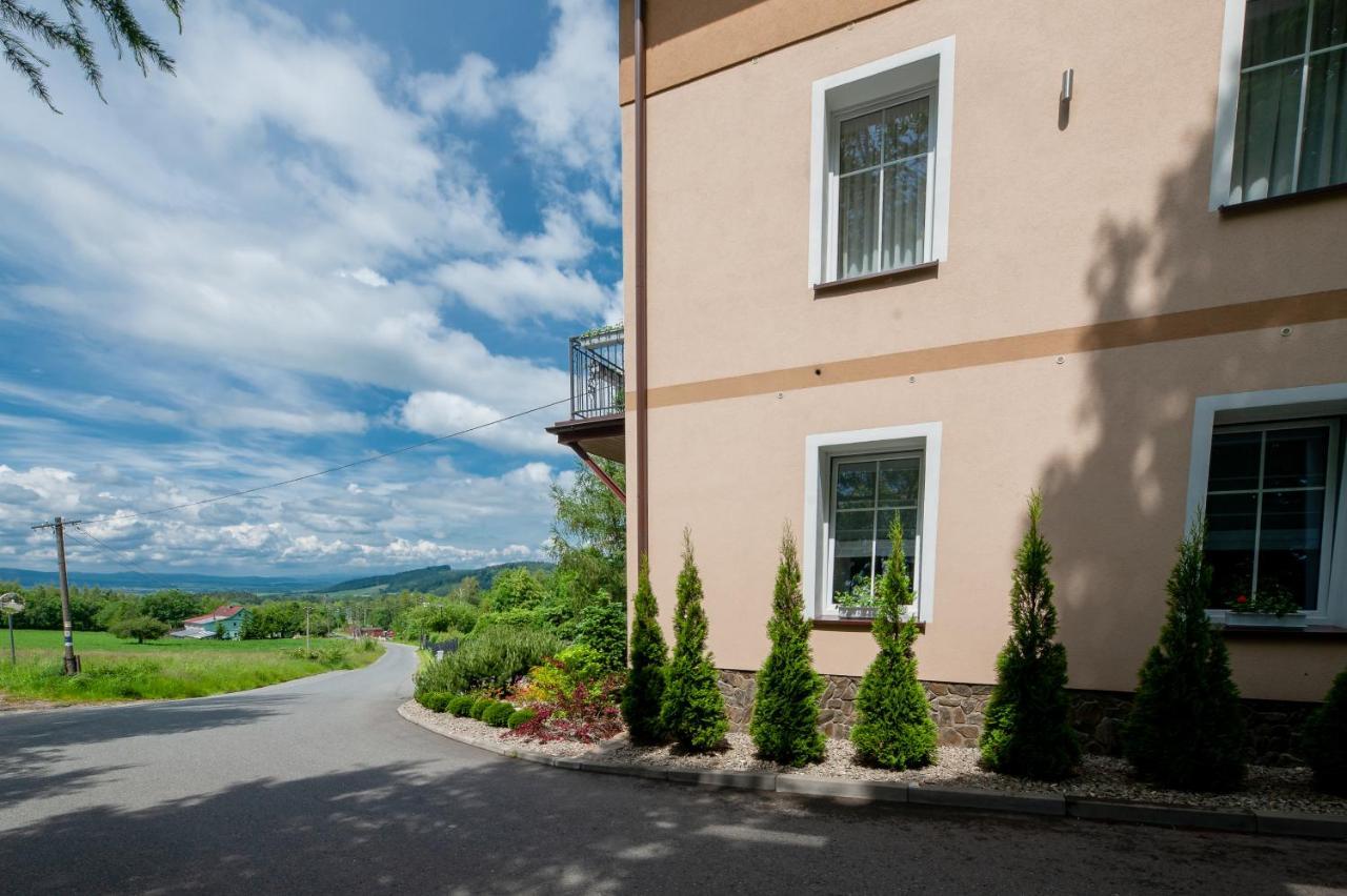 Hotel Ow Sorrento à Bystrzyca Kłodzka Extérieur photo
