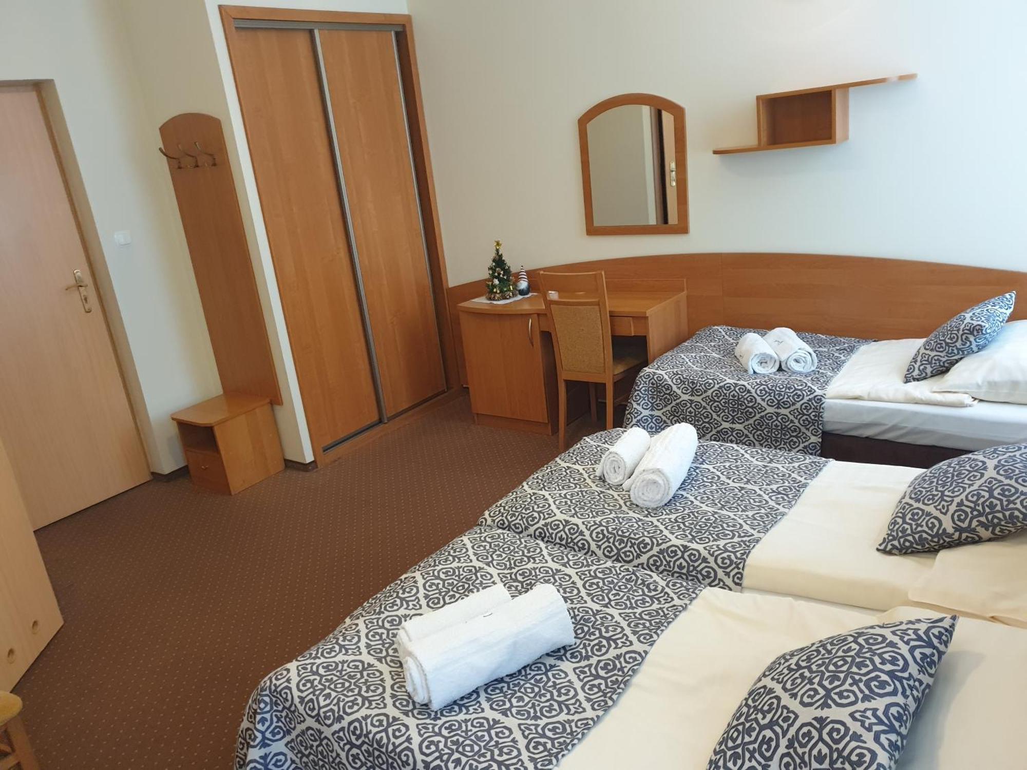 Hotel Ow Sorrento à Bystrzyca Kłodzka Extérieur photo