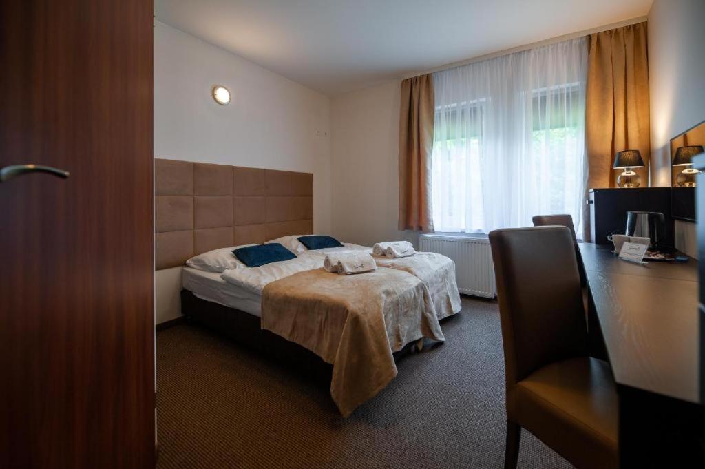 Hotel Ow Sorrento à Bystrzyca Kłodzka Extérieur photo